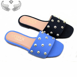 Les pantoufles pour femmes les plus vendues dans le commerce extérieur 2025, chaussures plates d'été décontractées antidérapantes à ongles et chaussures pour femmes à la mode - Product Image 1