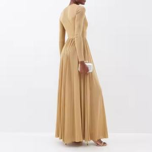 เดรสยาวทรงเอไลน์สีทองหรูหราสำหรับผู้หญิง กระโปรงจีบยาวแบบมีจีบระบาย เสื้อผ้าลำลองสำหรับฤดูหนาว วิธีการทอผ้าแบบพิเศษ - Product Image 2