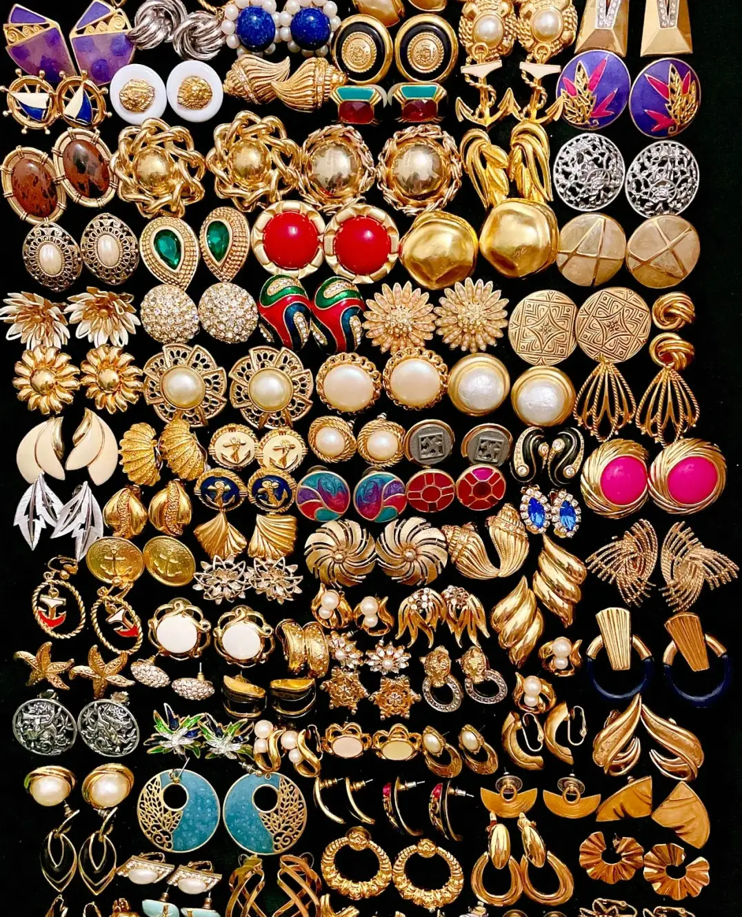 Wholesale custom designer geometric stud golden big pearl earring for women jewelry