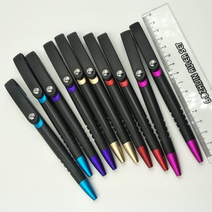 Stylo bille en plastique noir mat promotionnel spécial, bon marché, avec logo imprimé sur mesure - Product Image 5