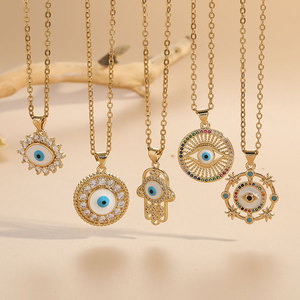 Kalung Liontin Tangan Fatima Palm Hasma Berlapis Emas 14K Grosir, Kristal Biru, Mata Turki Pengusir Jahat untuk Wanita - Product Image 1