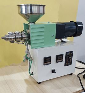 Petite extrudeuse de granulation DIY pour matériaux plastiques, machine à vis d'extrusion de laboratoire de petite taille, ligne de granulation de bureau - Product Image 2