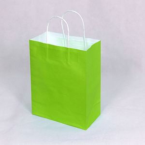 Sac de shopping en papier vert personnalisable avec logo KM pour une utilisation promotionnelle en entreprise - Product Image 2
