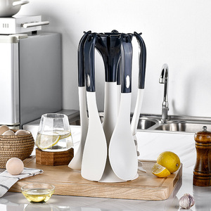 Nuevo juego de utensilios de cocina de silicona antiadherente resistente al calor con soporte de cohete <span class=keywords><strong>Besafe</strong></span> - Product Image 2