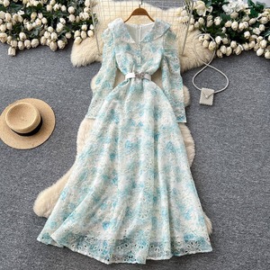 Robe en dentelle florale à manches longues et taille haute, style jeune et mignon, à prix compétitif pour filles - Product Image 1