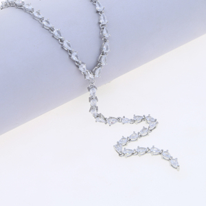 2023 nuovo arriva ovale cubic zirconia lunga catena CZ di alta qualità scintillante bling <span class=keywords><strong>argento</strong></span> donna sexy bling lariat collana - Product Image 6