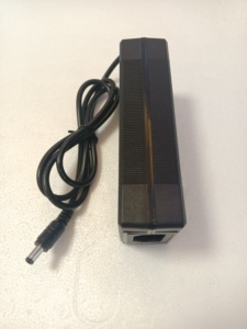 재고 있음 12.6V 14.4V 25.2V 16.8V 29.2V 29.4V 1.5A 2A 3A 42V 4A 5A 36V 25.2V 2A 리튬 휴대용 전원 배터리 충전기 - Product Image 5