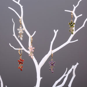 CAOSHI เครื่องประดับสำหรับพรรคของขวัญต่างหูทองชุบห้อยต่างหูสำหรับผู้หญิงที่ละเอียดอ่อนหินลดลงดอกไม้เพทายต่างหู - Product Image 3