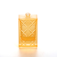 Vente en gros échantillon gratuit bouteille de parfum vide en verre de pulvérisation carrée pour femme de luxe 30 ml 50ml