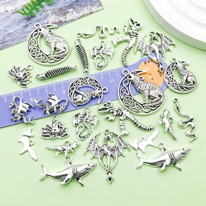 จี้รูปสัตว์โลหะผสม รูปทรงหลากหลาย สำหรับทำสร้อยคอ DIY อุปกรณ์ตกแต่งเครื่องประดับ โลหะผสมสังกะสีชุบ รูปงู ฉลาม ไดโนเสาร์ สุนัขจิ้งจอก - Product Image 2
