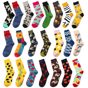 Chaussettes coréennes populaires à motifs longs <span class=keywords><strong>et</strong></span> colorés en alligator vert pour hommes <span class=keywords><strong>et</strong></span> femmes XIANGHUI, automne-hiver - Product Image 2