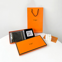 CHING TA Boîte à vêtements de luxe en papier plat personnalisé Emballage avancé pour emballage de vêtements et de chaussettes avec fourrure