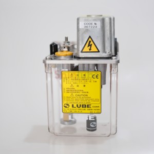 ปั๊มจ่ายจาระบีอัตโนมัติ Original Japan LUBE MLZ-CE-C-2L 367223 สำหรับเครื่องจักรอุตสาหกรรม - Product Image 1