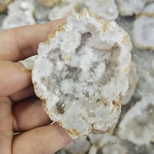 Wholesale Nature High Quality Crystals Healing <strong>Stones</strong> <strong>White</strong> Agate Geodes for Healing Gift Box - Product Image 4