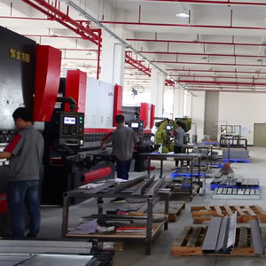 Elektrische Kartonaufrichter- und Öffnungsmaschine aus Edelstahl mit Bodenklebebandverschließer für Getränke- und Chemieverpackungen, zahnradgetrieben - Product Image 3