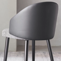 Ensemble de chaises longues en bois massif modernes, meubles de salon, chambre à coucher, villa, style minimaliste, élégant, durable, écologique, imperméable