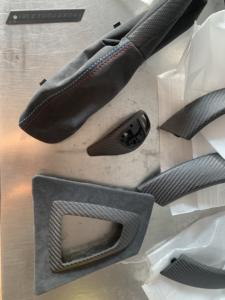 Tuas Rem Tangan Mobil Alcantara LHD (Setir Kiri) Karbon dengan Alcantara F30 F31 F32 F33 F36 F80 F81 F82 F83 F84 - Product Image 3