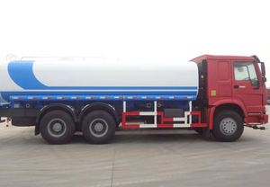 Camion-citerne HOWO 6x4 neuf pour le transport de carburant, personnalisable, vente directe du fabricant, s'adapte à plusieurs conditions routières - Product Image 6