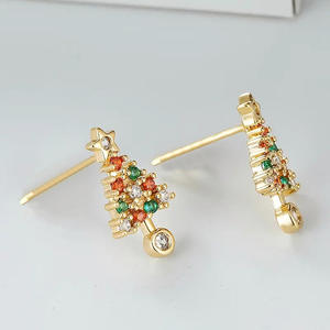 Boucles d'oreilles en forme d'arbre de Noël doré avec cristaux en strass, étoile en haut, bijoux mignons pour femmes, cadeau de Noël - Product Image 4
