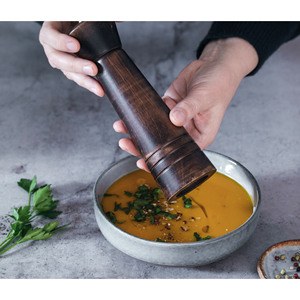 Macinapepe in legno, macinasale e macinapepe manuale per uso in cucina - Product Image 2