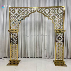 Arche de mariage en métal doré de luxe LEDA, style indien, pour la décoration de fête - Product Image 1