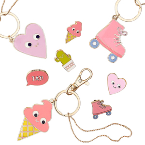 พวงกุญแจโลหะผสมสังกะสีรูปหัวใจแบบกำหนดเองของ JIAYUE น้ำหนักเบาและทนทาน ดีไซน์ DIY สวยงาม ใช้เป็นของตกแต่งกุญแจ ของขวัญสำหรับการเดินทาง - Product Image 2