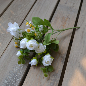 IJ014 hecho a mano 7 tenedor primavera Color Rose Bud pequeñas rosas hermoso ramo de flores artificiales para el hogar pastel boda realista - Product Image 5