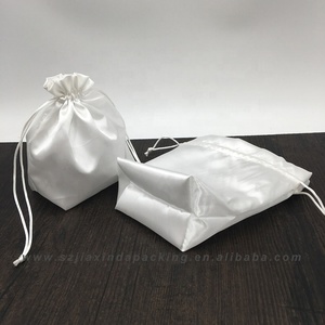 Pochette à bijoux en satin à fond carré uni, pochette cosmétique en satin avec cordon de serrage - Product Image 2