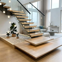 Escalier flottant extérieur moderne, escalier en bois design pour maison, villa, escalier sur mesure, garde-corps en verre et acier inoxydable