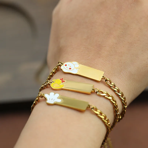 Pulsera de Acero Inoxidable Chapada en Oro de 18K de Moda para Mujer, Diseñada con Colgante Cuadrado de Gota de Aceite, Joyería Duradera Antialérgica - Product Image 6