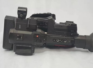 Cámara de Video Digital Panasonic AG-DVX200MC 4K de Alta Gama, 90% Nueva, con Lente Integrada - Product Image 4