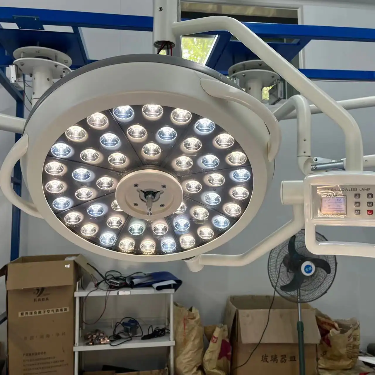 Hospital single dome operating light Double Heads LED operation lighting ceiling operating lamp ot light led surgical