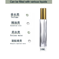 Vente en gros Bouteilles de parfum personnalisées miniatures portables de 10ml en verre dépoli uniques Roller Ball Huile essentielle Roll on Bottle