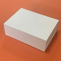 Boîte cadeau rigide magnétique pliable blanche, boîte en forme de livre à plat, logo personnalisé pour l'emballage de vêtements et de cosmétiques