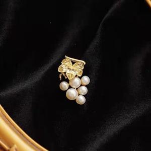 Shop-recommended Grape Freshwater Pearl Breast Flower <b>Brooch</b> <b>Pin</b> Button Multi-Wearing Chest Tie Decoration Fashionable <b>Brooches</b> - Product Image 3