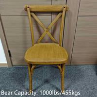 Chaise empilable en résine à dossier croisé, imitation bois vintage, pour mariage, salle à manger et événements, vente en gros fabricant