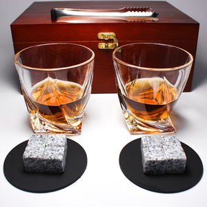 Handmade Wooden Box Old Fashioned Design Custom Whiskey Glass 8 PCS Whiskey Stones Whiskey Set In Handmade Wooden Box