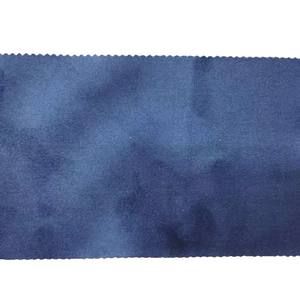 Étui à lunettes de marque en similicuir, rectangulaire, couleur unie, en matériau EVA avec doublure en velours et chiffon de nettoyage - Product Image 1