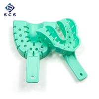 Plateau d'impression orthodontique pour thérapie orale Plateau d'impression dentaire en plastique jetable Perforations Accessoires d'équipements oraux