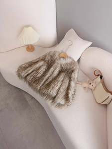 Abrigo de Piel Sintética para Niñas, Estilo Macaron, Largo, Cálido y Colorido, Venta al Por Mayor, Moda de Invierno, Manga Larga, OEM - Product Image 4