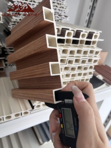 Rivestimento Murale Interno di Alta Qualità Wayon, Pannello in Legno Composito WPC per Pareti - Product Image 3