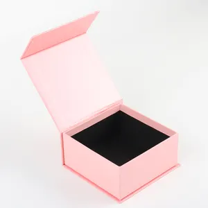 批发高品质定制标志粉色方形可折叠白色磁性纸礼品盒鞋盒磁性