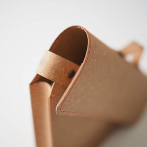 Original manufacturer of <b>coffee</b> <b>filter</b> paper leather holder, retro style <b>coffee</b> <b>filter</b> paper holder, logo printing available. - Product Image 2