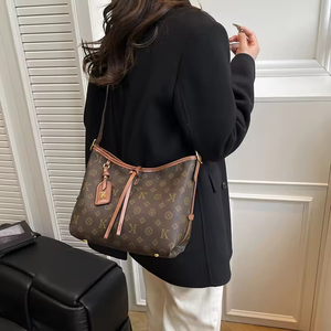 Bolso Tote Casual Cruzado de Moda para Mujer, Cierre Abierto, Correa Desmontable, Cuero PU Impermeable, Diseño de Lujo, Uso Diario - Product Image 4