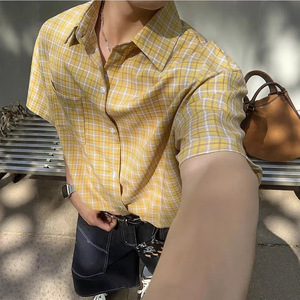 Chemise décontractée d'été pour homme en polyester, style américain vintage à carreaux, respirante, tricotée, service OEM, à manches courtes, tendance - Product Image 2