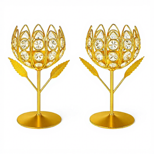 Porte-bougie en cristal doré en forme de tulipe pour la décoration de la maison - Product Image 1