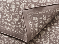 Bandana carré de luxe pour femme en soie de mûrier 100 %, imprimé numérique, ourlet roulé à la main, OEM ODM, grande taille, toutes saisons, unisexe