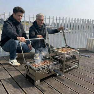 Parrilla y Ahumador de Barbacoa Todo en Uno de Acero Inoxidable BlazeFor para Entusiastas que Aman el Sabor Tradicional al Carbón - Product Image 1