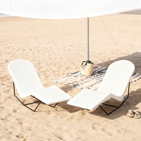 Chaise longue de luxe en fibre de verre pour hôtel, design moderne ergonomique en forme de S, surface lisse résistante aux UV, idéale pour les piscines chauffées et les zones côtières