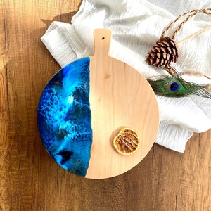 Plateau de service antidérapant rond en résine de bois d'olive pour la cuisine à domicile et le restaurant pour les collations au thé et au café - Product Image 1